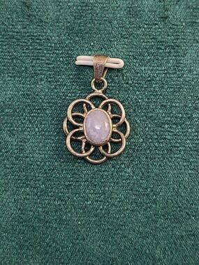 Vintage 925 Sterling Silver Lavender Jade Chalcedony Flower Pendant Necklace